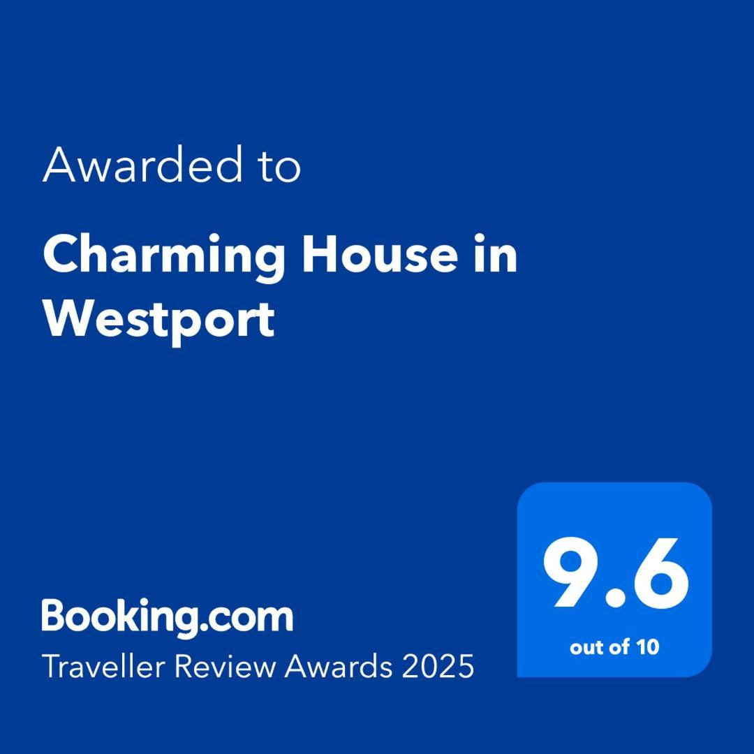 Villa Charming House In Westport Extérieur photo